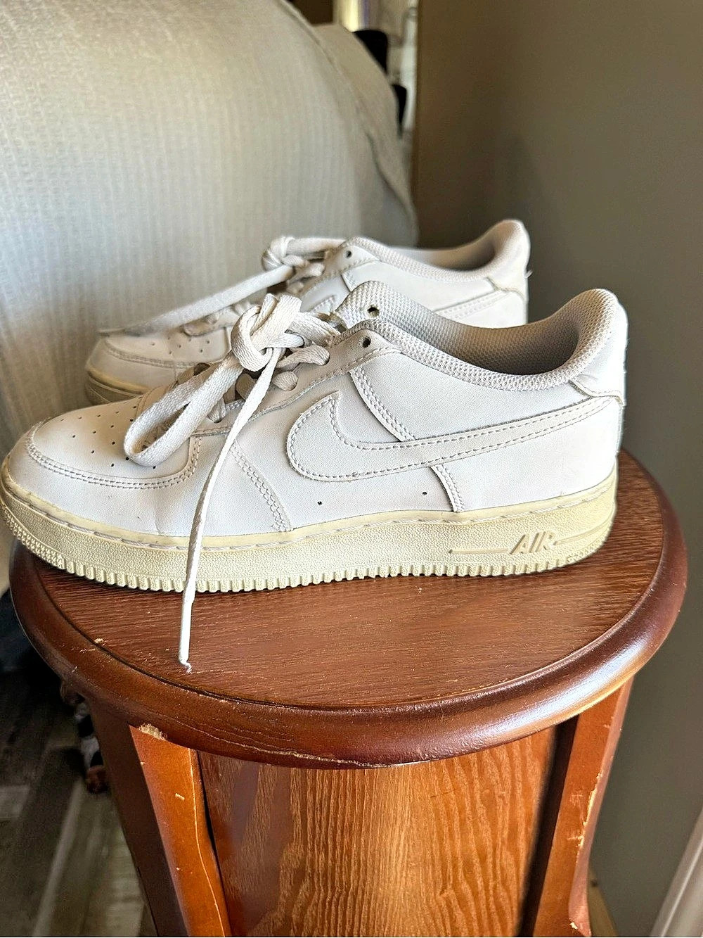 Nike Air Force 1 '07 Low Triple White Sneakers
